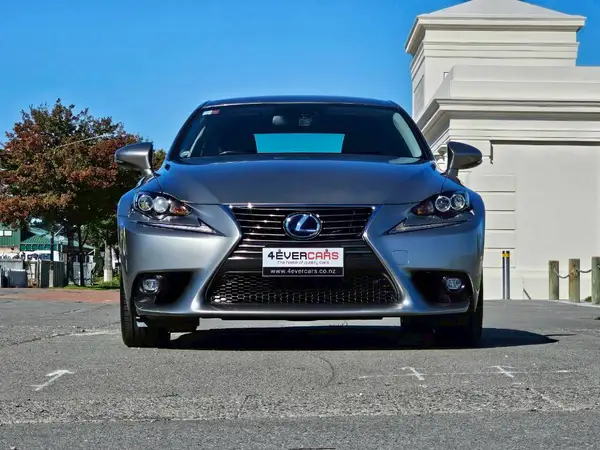 2015 Lexus IS300 Hybrid Luxurious Sedan Carousel 4