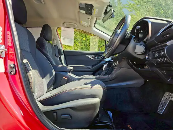 2017 Subaru XV 2.0 AWD Eye Sight Low Kms Carousel 3