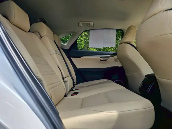 2016 Lexus NX 300 Hybrid 82,000 Kms Premium SUV Carousel 9