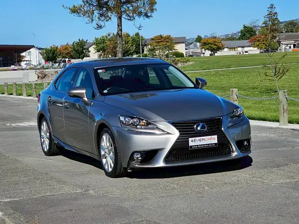 2015 Lexus IS300 Hybrid Luxurious Sedan Carousel 2