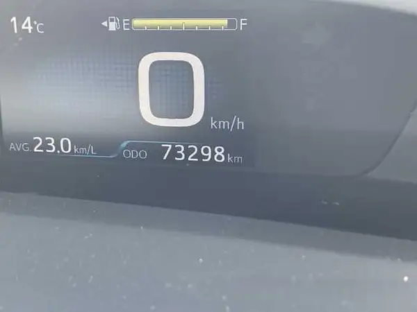 2017 Toyota Prius 1.8S Hybrid Carousel 12