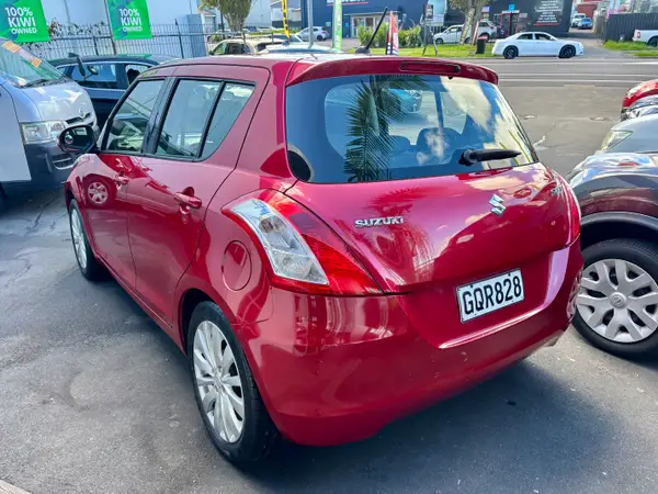 2012 Suzuki Swift LTDA Carousel 5