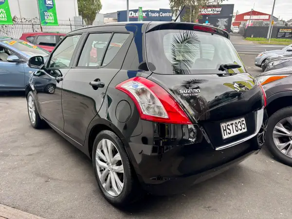 2014 Suzuki Swift Carousel 5
