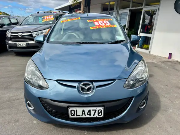 2013 Mazda Demio Carousel 2