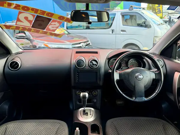 2012 Nissan Dualis Carousel 11