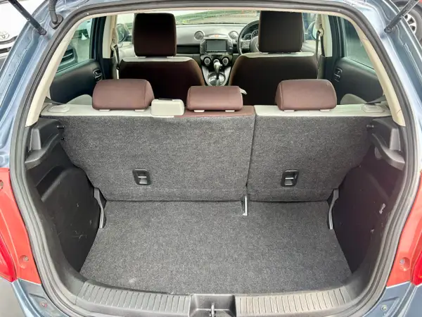 2013 Mazda Demio Carousel 8