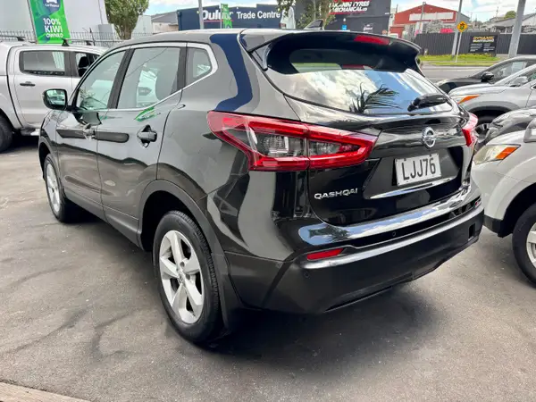 2018 Nissan Qashqai  Carousel 6