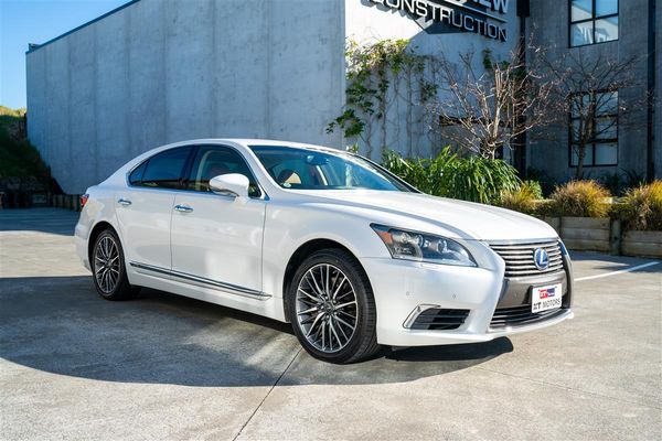 2013 Lexus LS 600 LS600h 5.0L V8 VERSION C Carousel 1