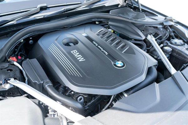 2019 BMW 740i MOTORSPORT LUXURY FLAGSHIP Carousel 19