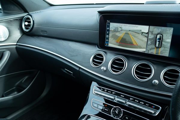 2018 Mercedes-Benz E 200 SPORT AVANTGARDE ESTATE WAGON Carousel 18