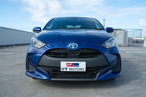 2020 Toyota Yaris 1.5X HYBRID NEW SHAPE BLUETOOTH Carousel 3