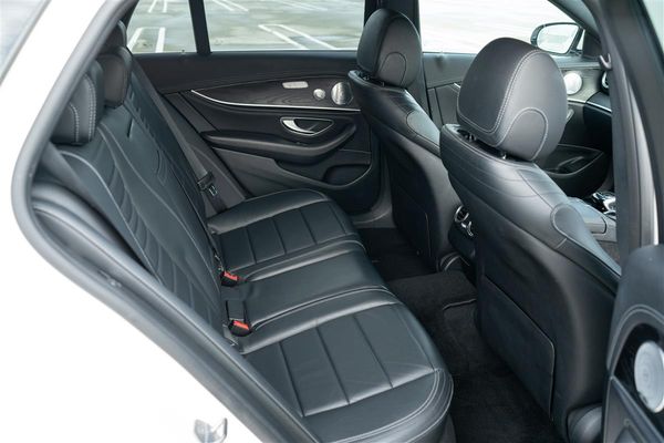 2018 Mercedes-Benz E 200 SPORT AVANTGARDE ESTATE WAGON Carousel 16