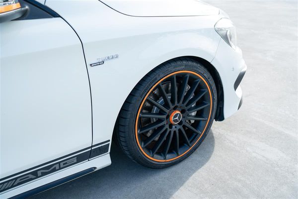 2015 Mercedes-Benz CLA 45 AMG ORANGE ART EDTION Carousel 4