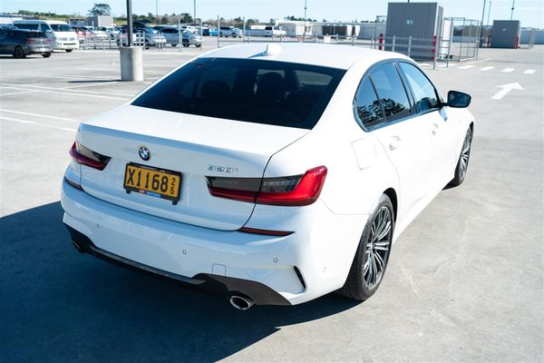 2019 BMW 320i MOTORSPORT M-SPORT GRADE 4.5 Carousel 5