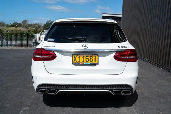 2017 Mercedes-Benz C 63 S C63S AMG ESTATE IMMACULATE Carousel 6
