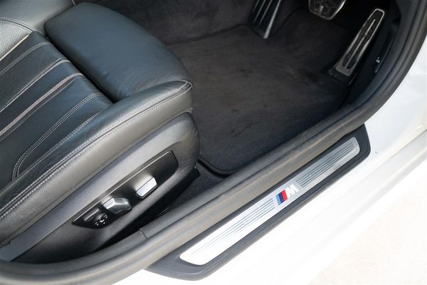 2017 BMW 540i B58 X-DRIVE TOURING M-SPORT Carousel 13