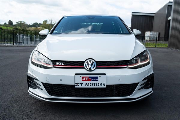 2018 Volkswagen Golf GTI GTI DYNAMIC PACK DCC GRADE 4.5 Carousel 2