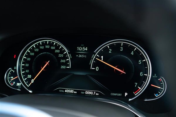 2019 BMW 740i MOTORSPORT LUXURY FLAGSHIP Carousel 14