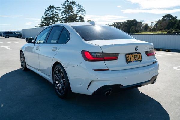 2019 BMW 320i MOTORSPORT M-SPORT GRADE 4.5 Carousel 8