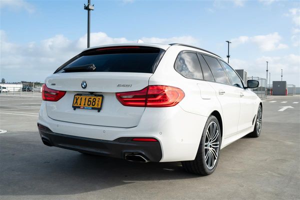 2017 BMW 540i B58 X-DRIVE TOURING M-SPORT Carousel 5