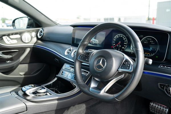 2017 Mercedes-Benz E 200 E200 COUPE AMG PACK Carousel 13