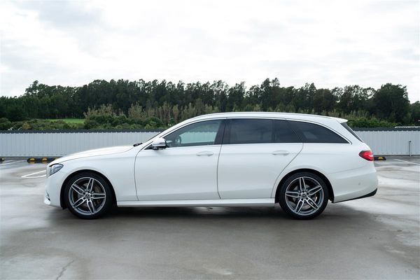 2018 Mercedes-Benz E 200 SPORT AVANTGARDE ESTATE WAGON Carousel 11