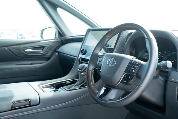 2025 Toyota Alphard HYBRID Z PREIMUM EXECUTIVE Carousel 13