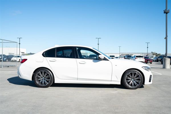 2019 BMW 320i MOTORSPORT M-SPORT GRADE 4.5