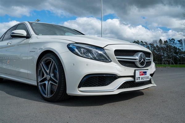2016 Mercedes-Benz C 63 C63 AMG 4.0 V8 Immaculate Carousel 2
