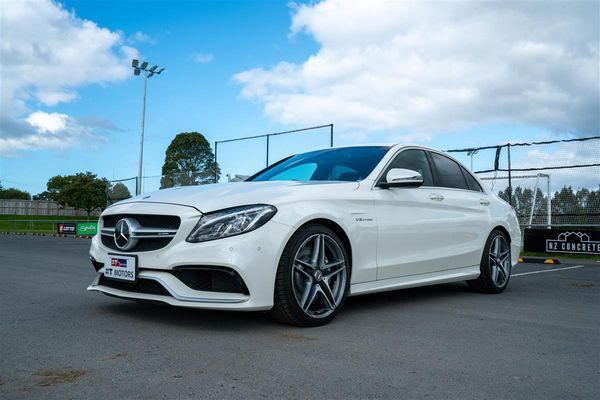2016 Mercedes-Benz C 63 C63 AMG 4.0 V8 Immaculate Carousel 11