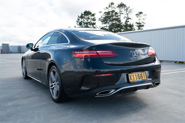 2017 Mercedes-Benz E 200 E200 COUPE AMG PACK Carousel 10