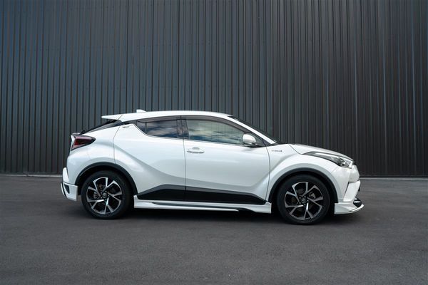 2017 Toyota C-HR CHR G 1.8L HYBRID MODELLISTA KIT