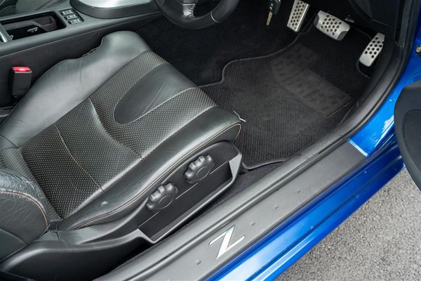 2005 Nissan Fairlady 350Z V6 VERSION ST LOW K Carousel 4
