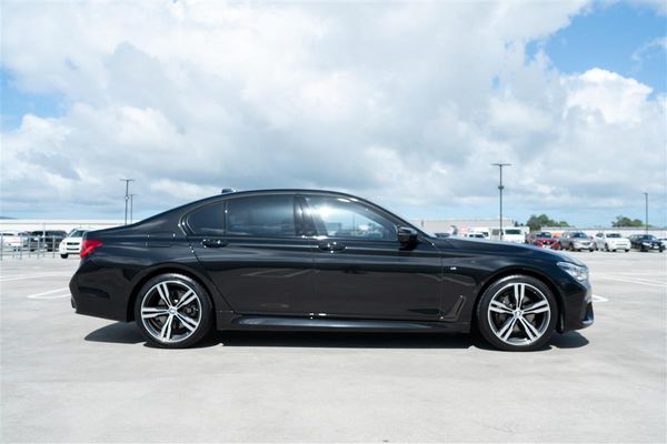 2019 BMW 740i MOTORSPORT LUXURY FLAGSHIP