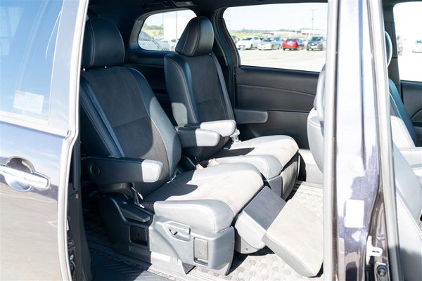 2017 Toyota Estima AERAS PREMIUM EDITION FACELIFT Carousel 16