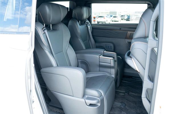 2025 Toyota Alphard HYBRID Z PREIMUM EXECUTIVE Carousel 14