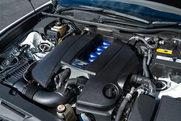 2016 Lexus GS F 5.0L V8 JDM COLLECTIVE ITEM Carousel 19