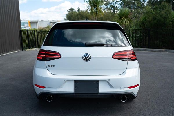 2018 Volkswagen Golf GTI GTI DYNAMIC PACK DCC GRADE 4.5 Carousel 7