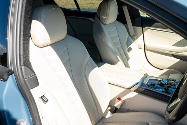 2020 BMW 850i 840i Gran Coupe MSPORT Barcelona Blue Carousel 13