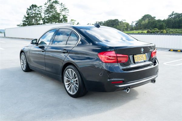 2017 BMW 340i LCI LUXURY LINE B58 240KW Carousel 10