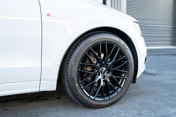 2016 Audi Q5 2.0T QUATTRO SLINE COMPETITION Carousel 5