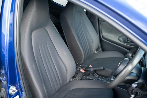 2020 Toyota Yaris 1.5X HYBRID NEW SHAPE BLUETOOTH Carousel 15