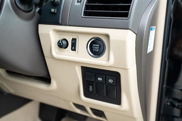 2019 Toyota Land Cruiser PRADO TX FACELIFT 18,000KMS ONLY Carousel 14