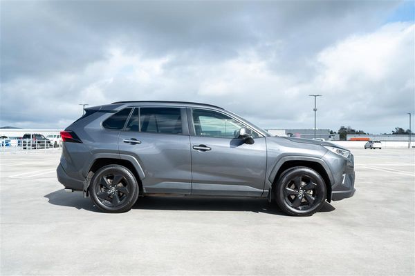 2021 Toyota RAV4 LIMITED 2.5 HYBRID/4WD/NZ NEW