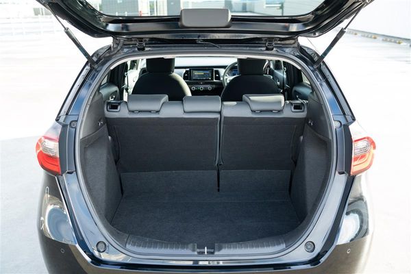 2020 Honda Fit 1.3L PURE PETROL LOW KS Carousel 7