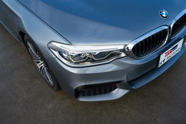 2017 BMW 530i M-SPORT TOURING B48 WAGON Carousel 4