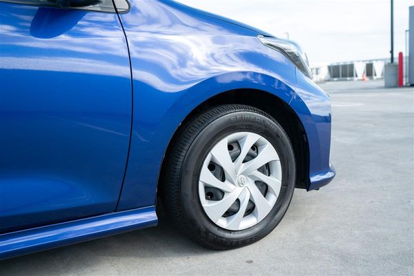 2020 Toyota Yaris 1.5X HYBRID NEW SHAPE BLUETOOTH Carousel 5