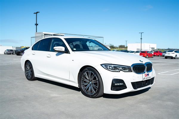 2019 BMW 320i MOTORSPORT M-SPORT GRADE 4.5 Carousel 1