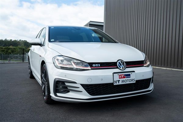 2018 Volkswagen Golf GTI GTI DYNAMIC PACK DCC GRADE 4.5 Carousel 1