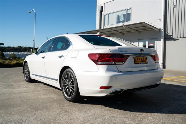 2013 Lexus LS 600 LS600h 5.0L V8 VERSION C Carousel 9